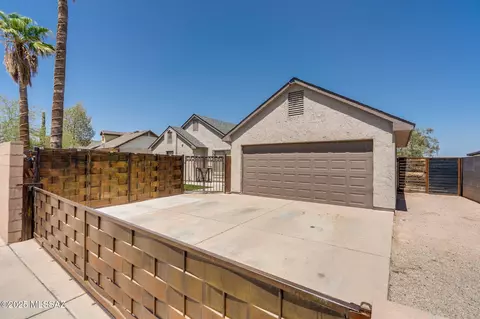 7161 S Camino Grande, Tucson, AZ 85746