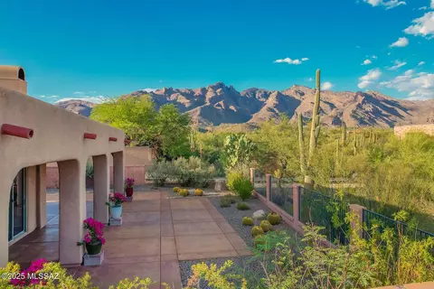 6314 N Via Lomas De Paloma, Tucson, AZ 85718