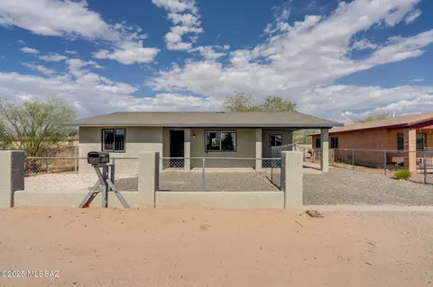 7151 S Geronimo Ave, Tucson, AZ 85706