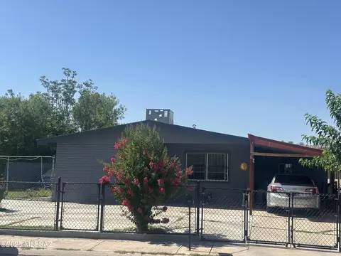 480 E Calle Socorro, Nogales, AZ 85621