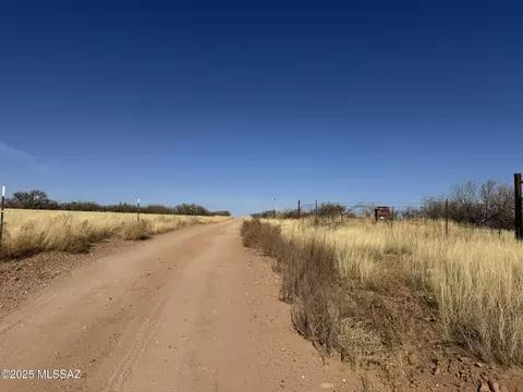 11523 S Rough Rider Rd, Hereford, AZ 85615