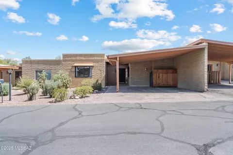 105 E Cholla Shadows Dr, Tucson, AZ 85704