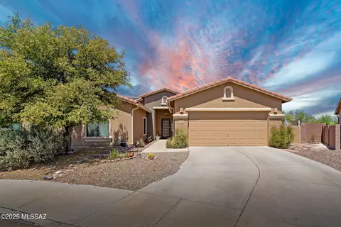 8321 N Crested Quail Dr, Tucson, AZ 85743