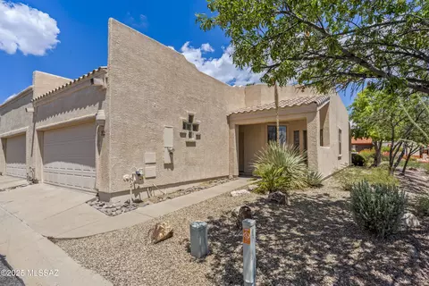 536 W Deerview Ct, Green Valley, AZ 85614