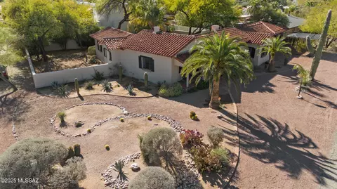 4220 E Cooper St, Tucson, AZ 85711