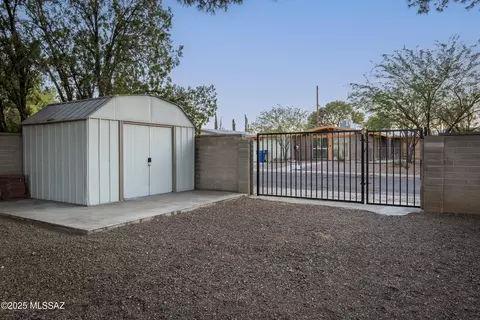 Exterior - 5700 E 19th St, Tucson, AZ 85711 photo 8 of 11