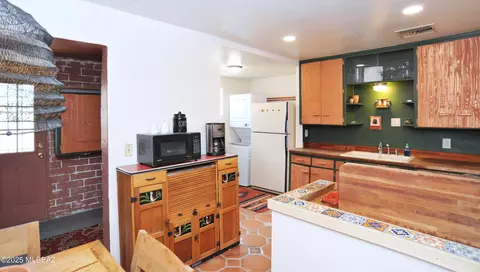 3321 E 23rd St, Tucson, AZ 85713 photo 8