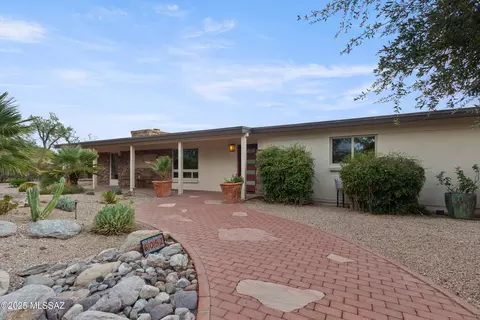 6052 E West Miramar Dr, Tucson, AZ 85715
