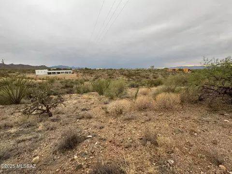 990 S Houghton Rd, Vail, AZ 85641