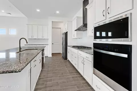 Kitchen - 14722 E Sands Ranch Rd, Vail, AZ 85641 photo 1 of 2