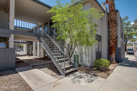1620 N Wilmot Rd UNIT P185, Tucson, AZ 85712