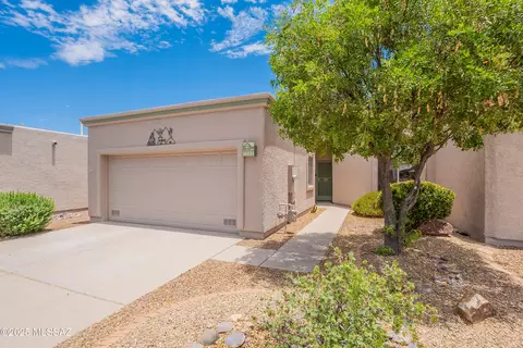 2311 S Cliff Dr, Green Valley, AZ 85614
