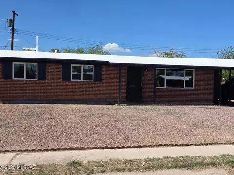 510 W Santa Paula St, Tucson, AZ 85706