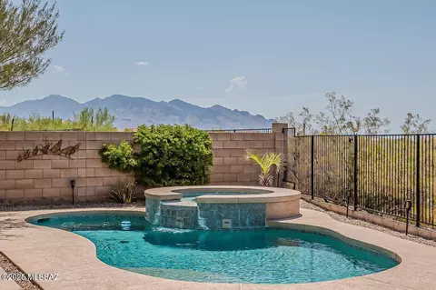 5095 W New Shadow Way, Marana, AZ 85658
