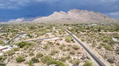 820 W Linda Vista Blvd, Tucson, AZ 85704