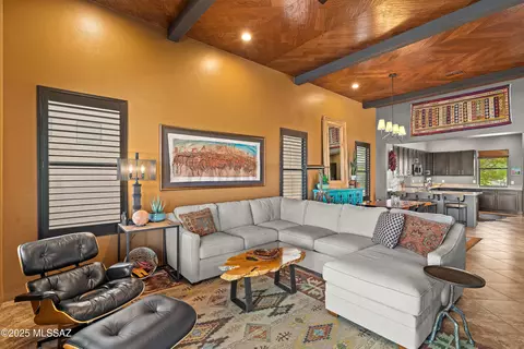 12470 N Sunrise Shadow Dr, Marana, AZ 85658