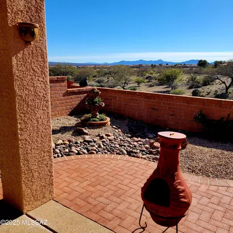 1531 W Acala St, Green Valley, AZ 85622