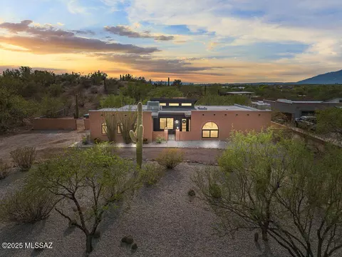 2561 N Calle Noche, Tucson, AZ 85749