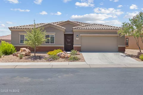 1061 W Valley Meadow Ln, Sahuarita, AZ 85629