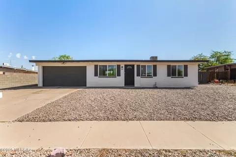 7745 E Pecan St, Tucson, AZ 85730
