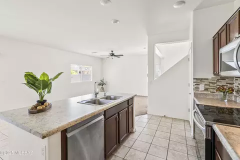 6550 E Brushback Loop, Tucson, AZ 85756 photo 13