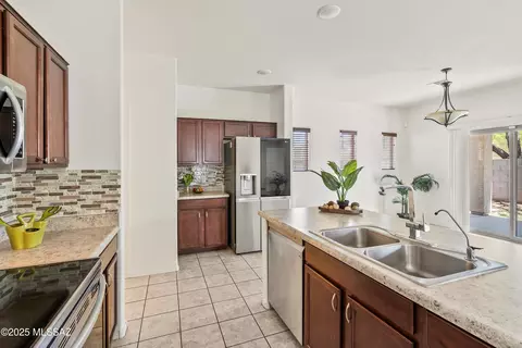 6550 E Brushback Loop, Tucson, AZ 85756 photo 14