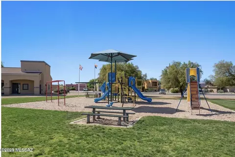 6550 E Brushback Loop, Tucson, AZ 85756 photo 2
