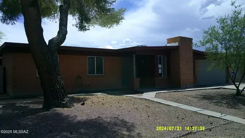 7168 E Desert Aire Dr, Tucson, AZ 85730
