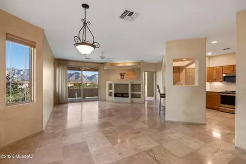 695 W Vistoso Highlands Dr #216, Oro Valley, AZ 85755