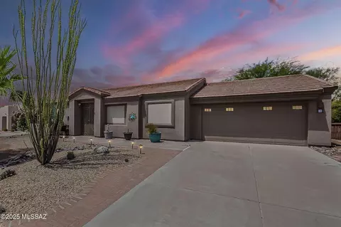 55 N Wellspring Dr, Green Valley, AZ 85614