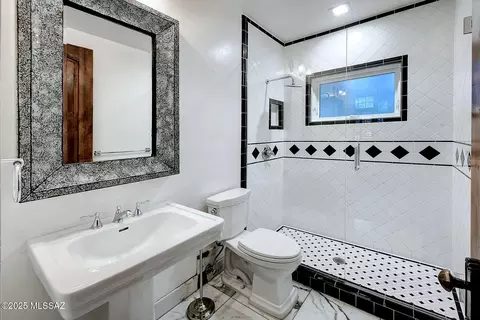 Bath - 745 S 3rd Ave, Tucson, AZ 85701 photo 1 of 4
