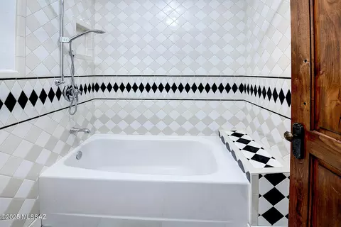 Bath - 745 S 3rd Ave, Tucson, AZ 85701 photo 3 of 4