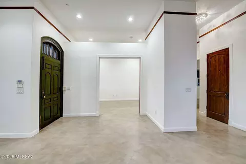 Entry Way - 745 S 3rd Ave, Tucson, AZ 85701 photo 1 of 3