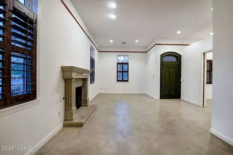 Living - 745 S 3rd Ave, Tucson, AZ 85701 photo 1 of 3