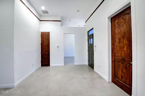 Entry Way - 745 S 3rd Ave, Tucson, AZ 85701 photo 3 of 3