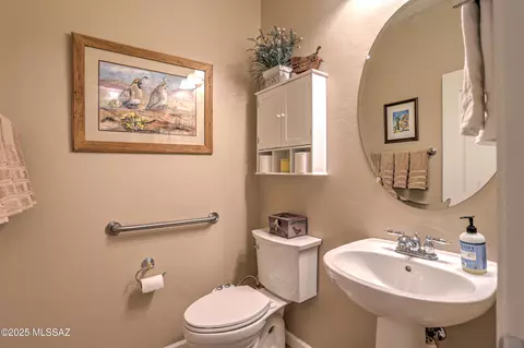 Bath - 60850 Eagle Mountain Dr, Tucson, AZ 85739 photo 5 of 5