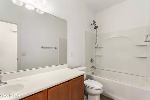 Bath - 20927 E Frontier Rd, Red Rock, AZ 85145 photo 2 of 2