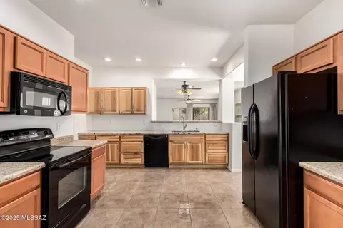 Kitchen - 20927 E Frontier Rd, Red Rock, AZ 85145 photo 2 of 3