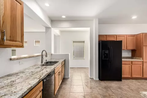Kitchen - 20927 E Frontier Rd, Red Rock, AZ 85145 photo 3 of 3