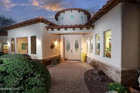 3232 W Tumamoc Dr, Tucson, AZ 85745
