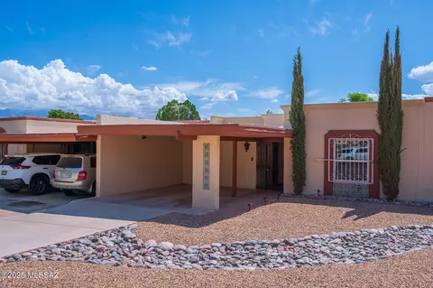 2416 N Sahuara Ave, Tucson, AZ 85712