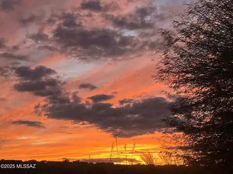 13955 E Fiery Dawn Dr, Vail, AZ 85641