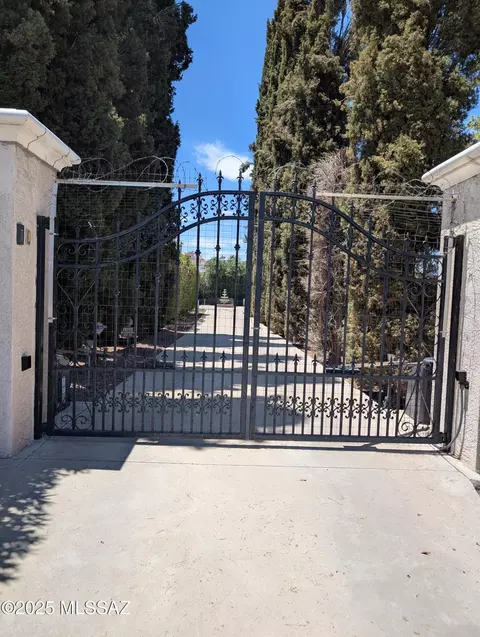 3337 N Edith Blvd, Tucson, AZ 85716