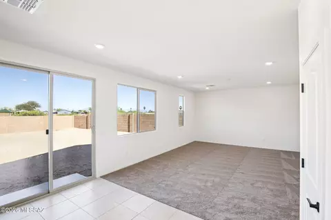 Living - 6225 S Raiden Rd, Tucson, AZ 85746 photo 1 of 2