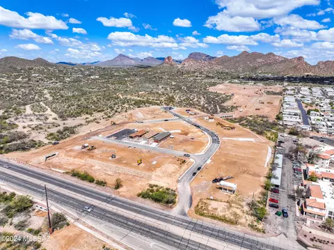View/Area - 6225 S Raiden Rd, Tucson, AZ 85746 photo 1 of 2