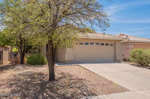 10384 E Ravenswood St, Tucson, AZ 85747