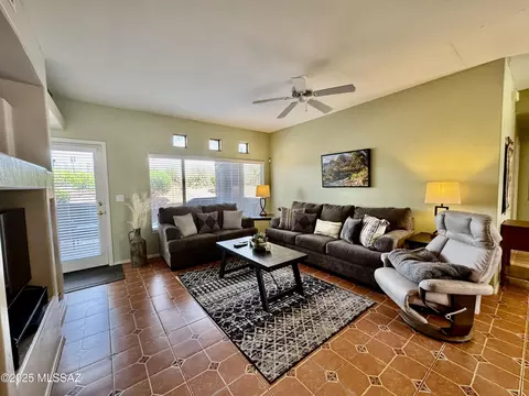655 W Vistoso Highlands Dr #102, Oro Valley, AZ 85755