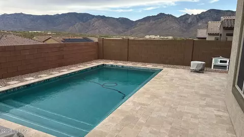 619 E Kalalau Dr, Oro Valley, AZ 85755