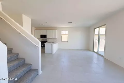 12013 E Chamrod Dr, Vail, AZ 85641 photo 4