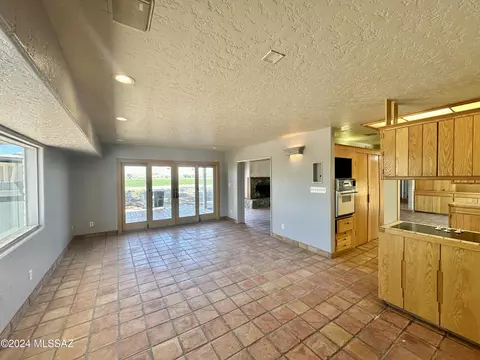 Living - 102 E 2nd St, Safford, AZ 85546 photo 4 of 5